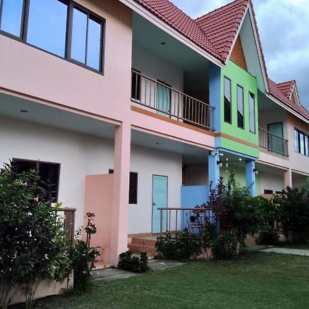 Peace Pool Resort Khun Han Экстерьер фото