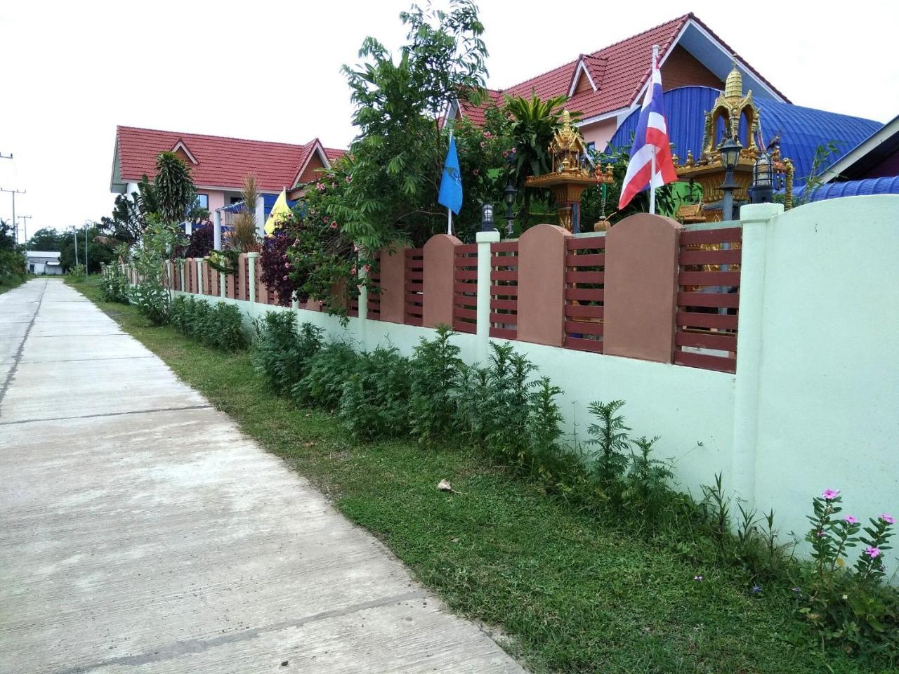 Peace Pool Resort Khun Han Экстерьер фото